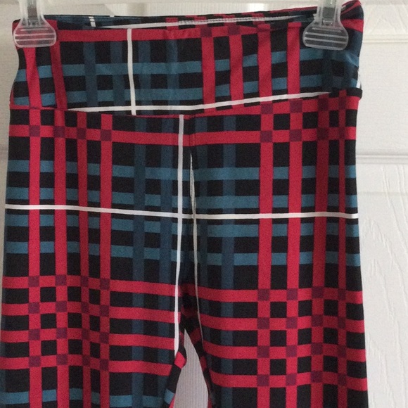 LuLaRoe OS (2-10) Leggings - Picture 2 of 4